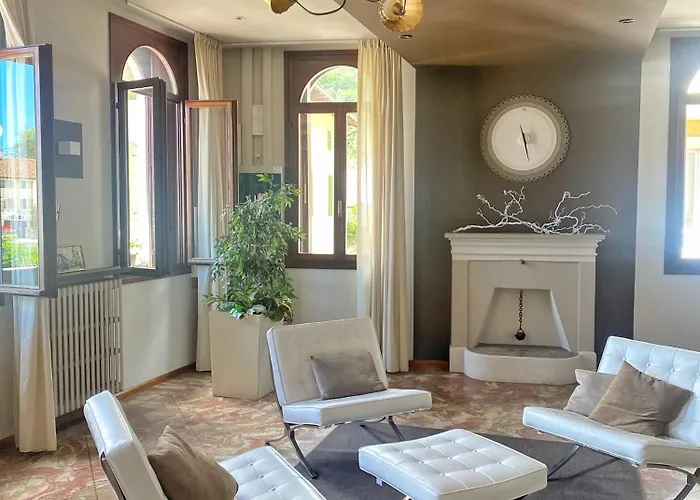 Leon D'oro Szálloda 3*